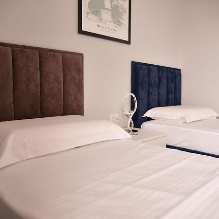 City Center Inn Shkodër Esterno foto