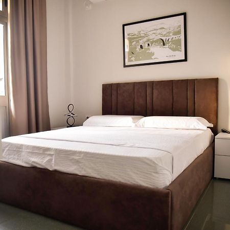 City Center Inn Shkodër Esterno foto
