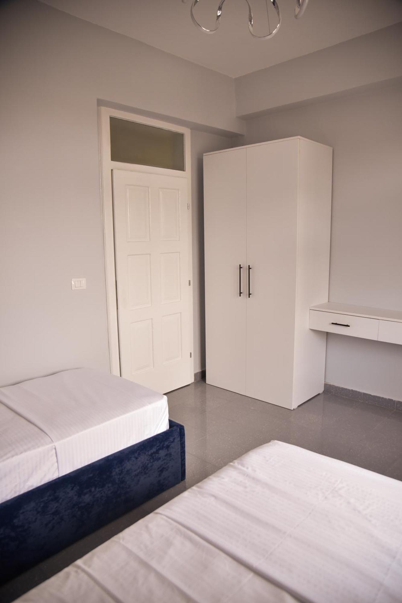 City Center Inn Shkodër Esterno foto
