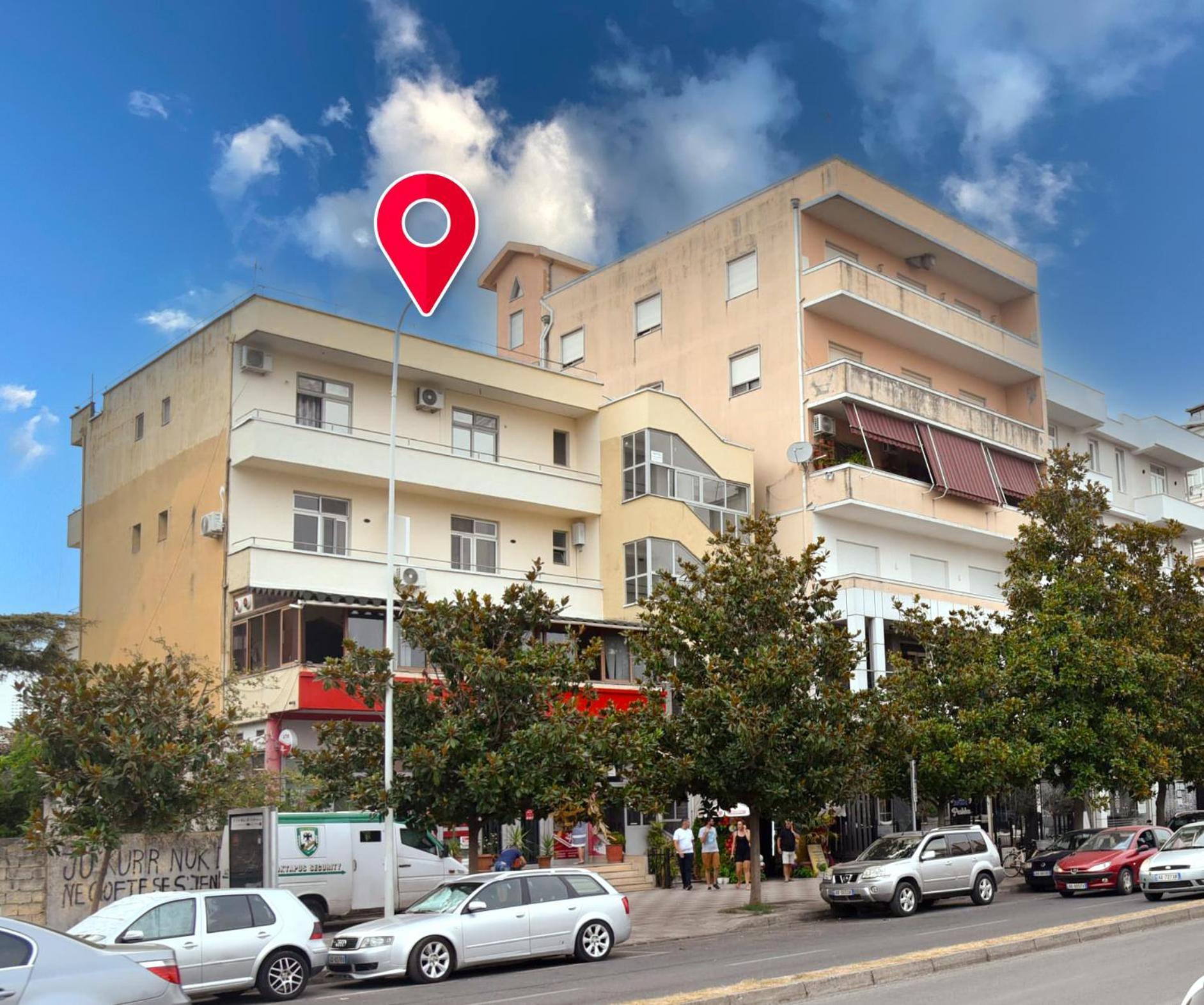 City Center Inn Shkodër Esterno foto