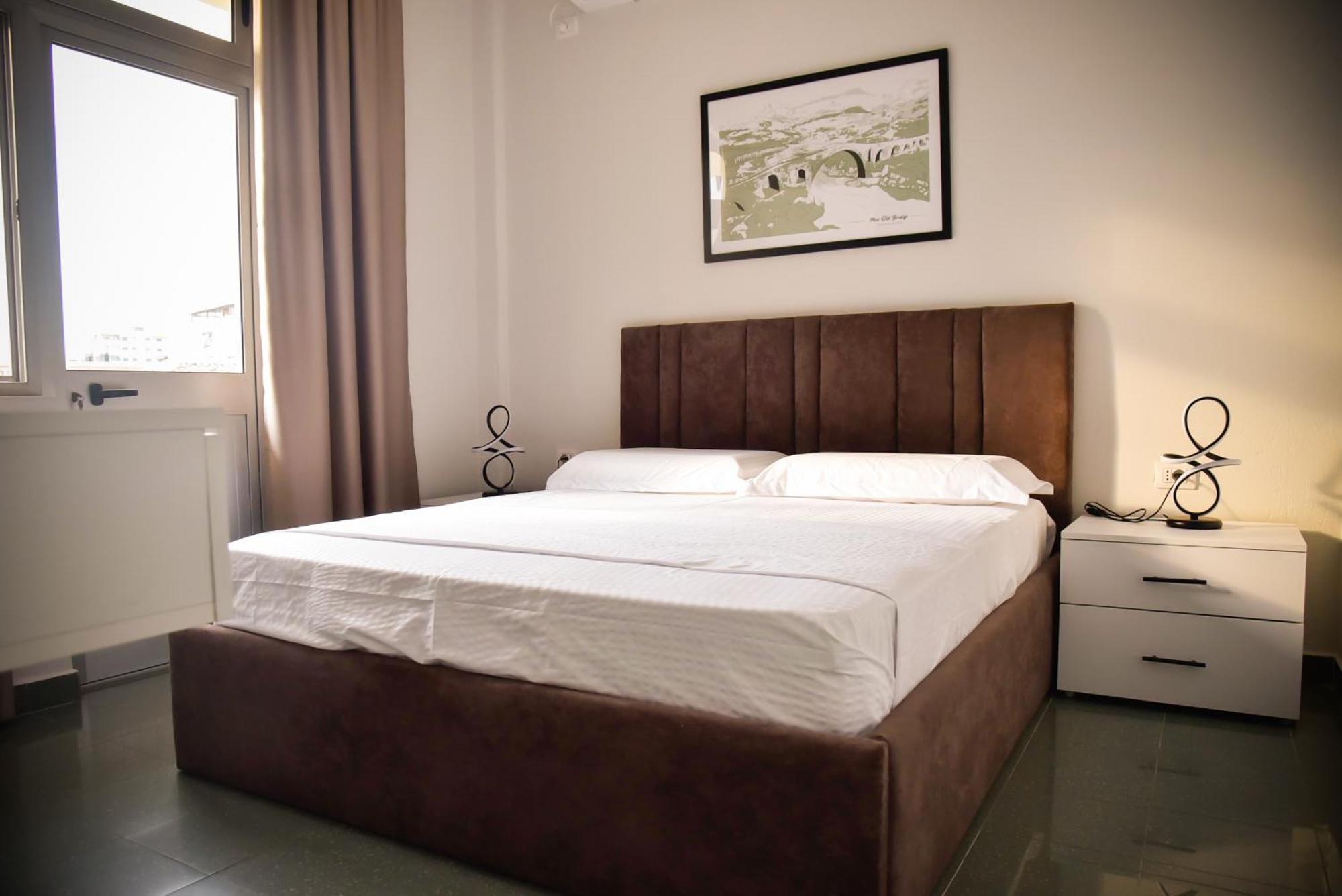 City Center Inn Shkodër Esterno foto